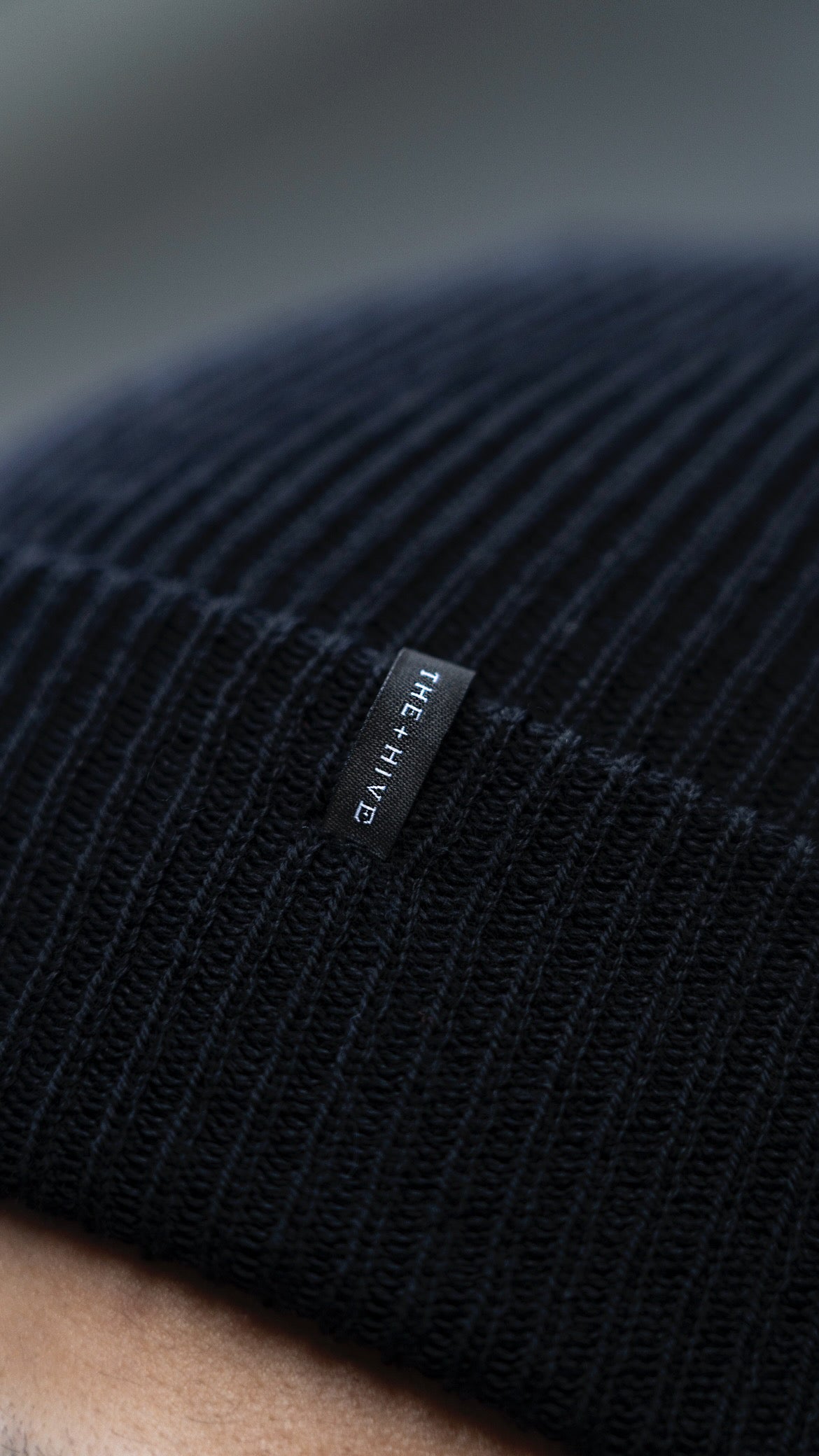 MERINO FLAG DOCKER SHORT BEANIE IN BLACK