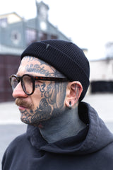 MERINO FLAG DOCKER SHORT BEANIE IN BLACK