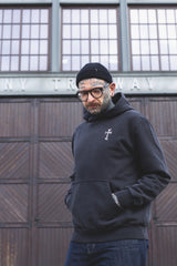 MERINO FLAG DOCKER SHORT BEANIE IN BLACK