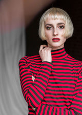 RED STRIPES TURTLENECK