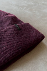 MERINO WOOL BEANIE IN BURGUND