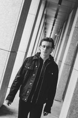 DENIM TRUCKER JACKET IN BLACK