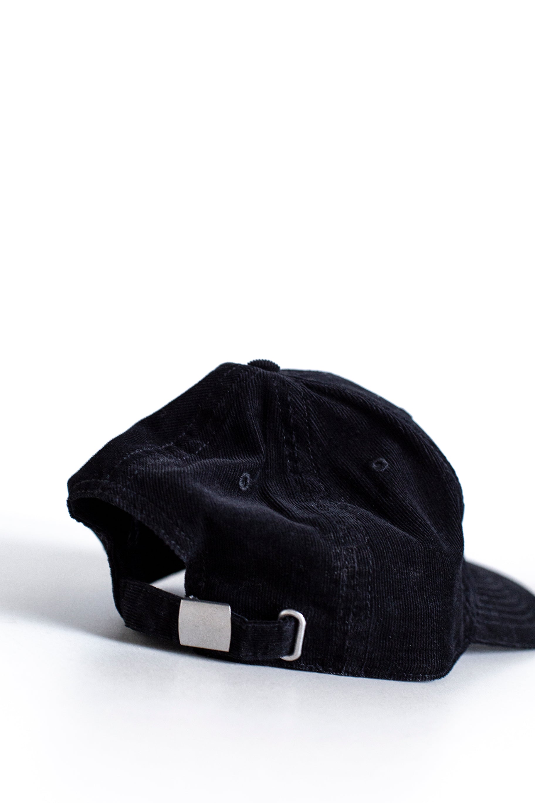 HIVE CAP IN BLACK