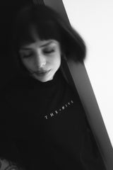 MOTH TEE IN BLACK