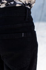 PLAIN DENIM IN BLACK