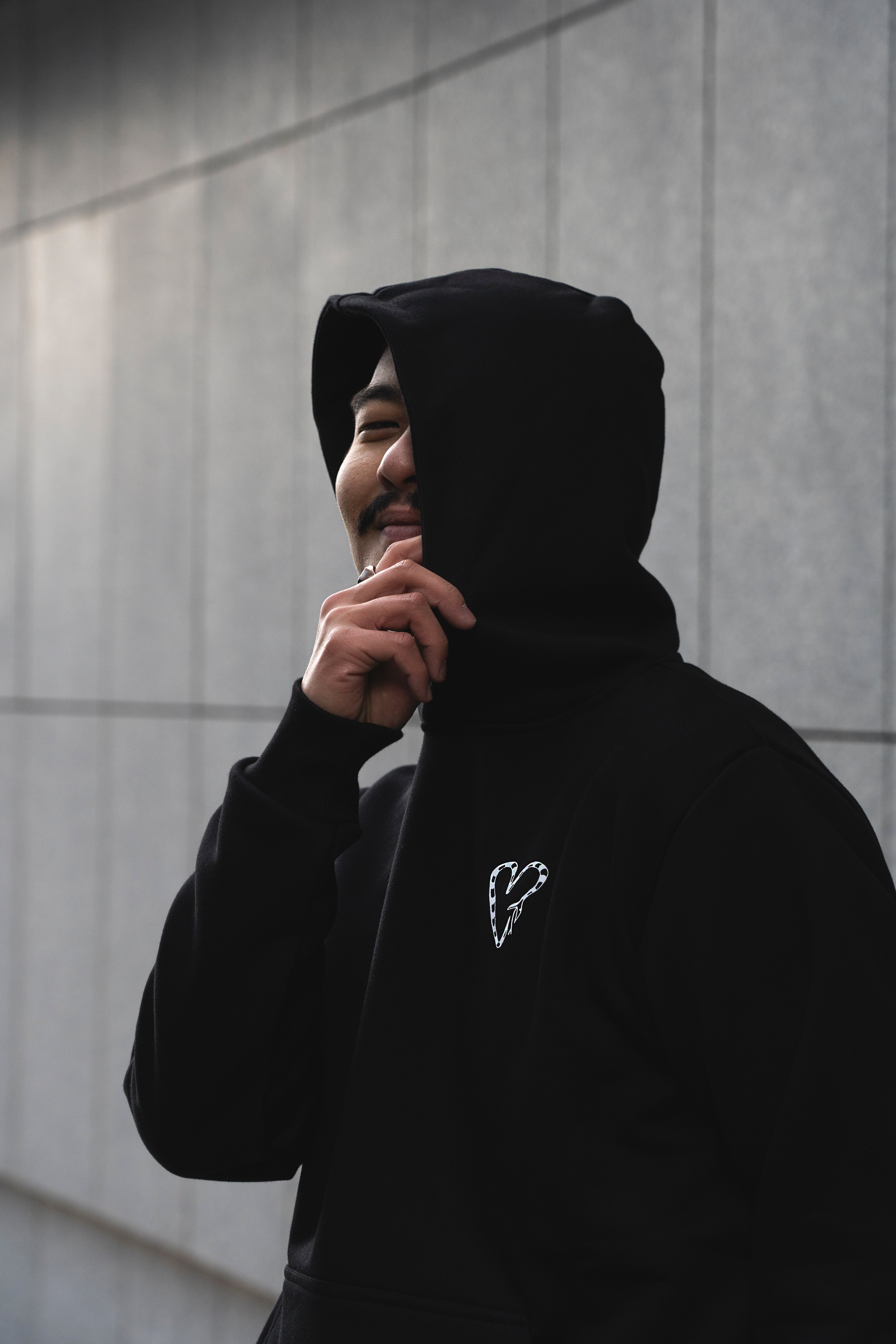 SEDUCE HOODIE IN NOIR 450gsm
