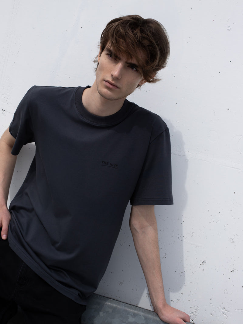 SIMPLE ANTHRACITE PREMIUM TEE